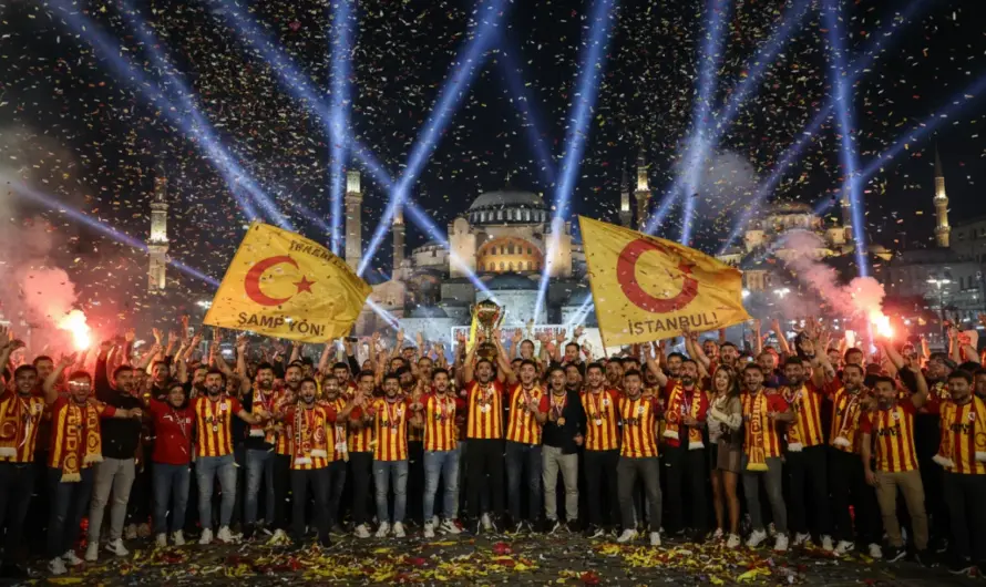 Sarı-Kırmızılı Sevinç Dalgası Şehri Sardı